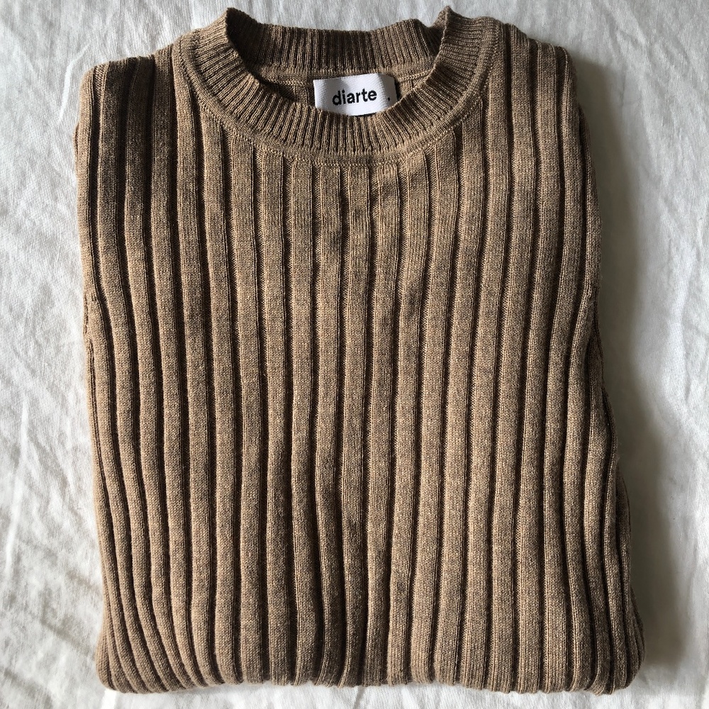 SOLD ! Diarte 100% fine merino wool sweater